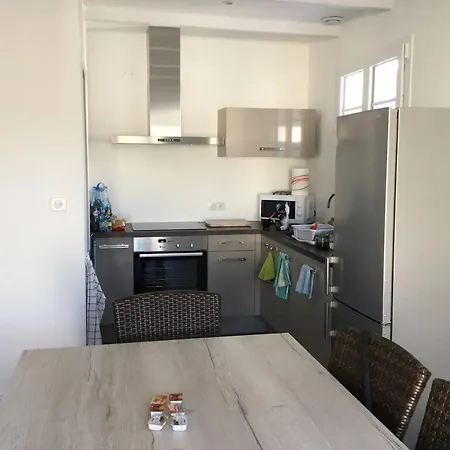 Maison Familiale à Saint-pierre-d'oléron Avec Jardin