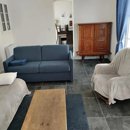Maison Familiale A Avec Jardin Holiday home *